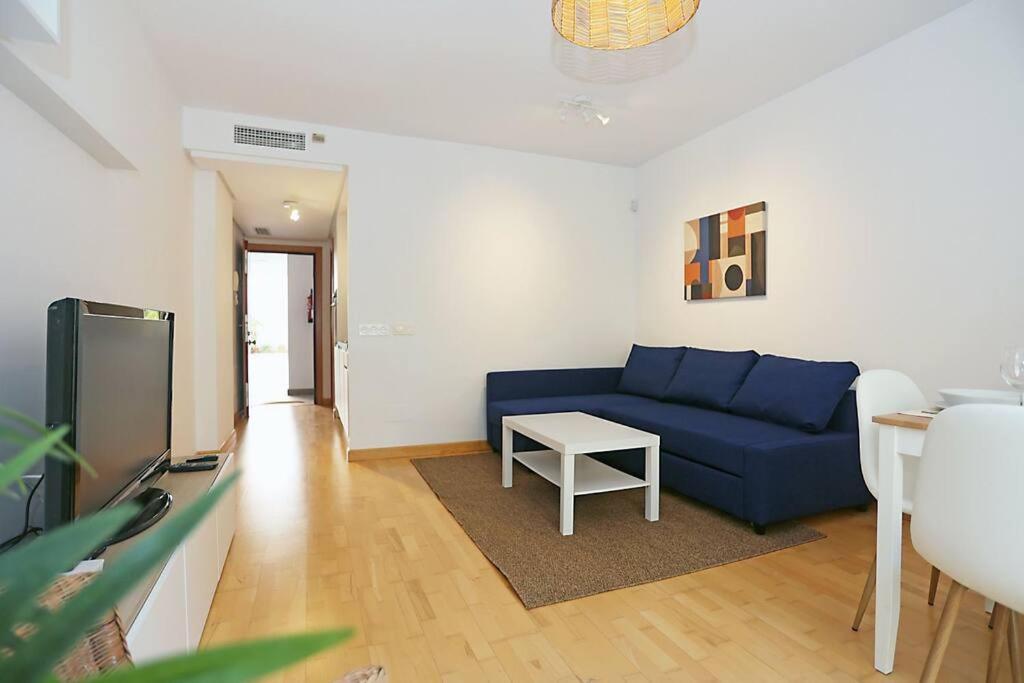 Casa Fenicia - Cosy Apartment With Free Private Parking Малага Екстериор снимка