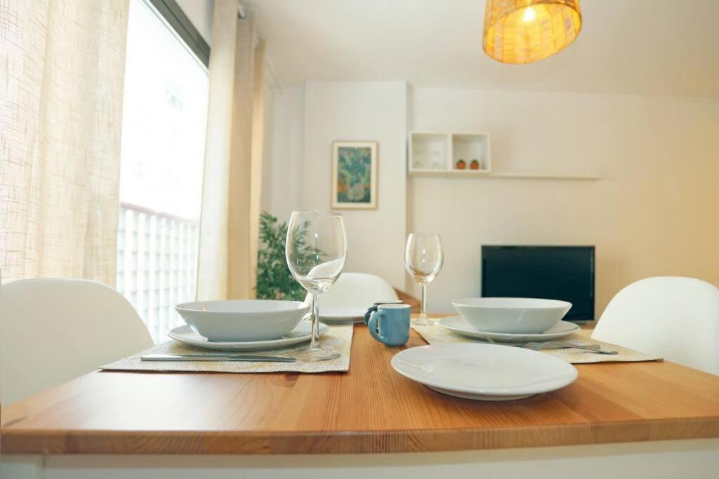 Casa Fenicia - Cosy Apartment With Free Private Parking Малага Екстериор снимка