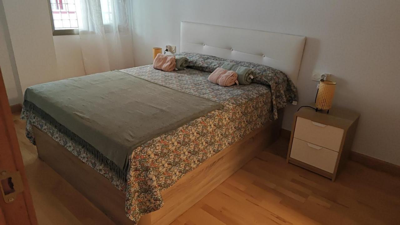 Casa Fenicia - Cosy Apartment With Free Private Parking Малага Екстериор снимка